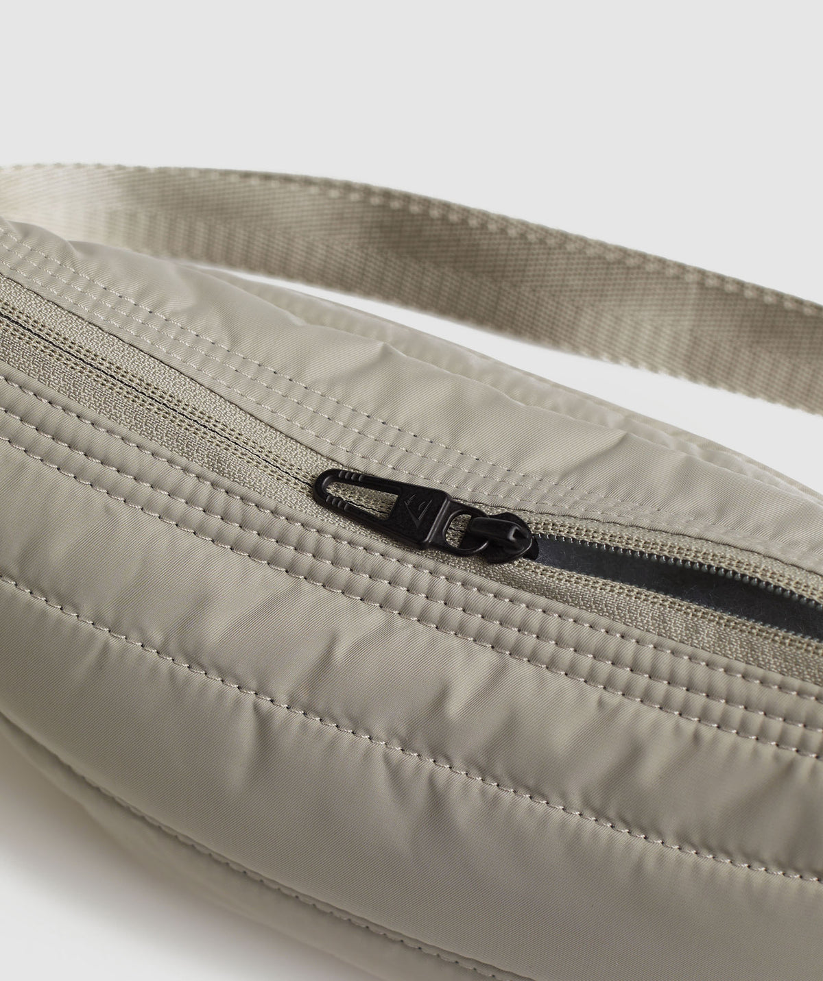 PREMIUM LIFESTYLE SHOULDER BAG