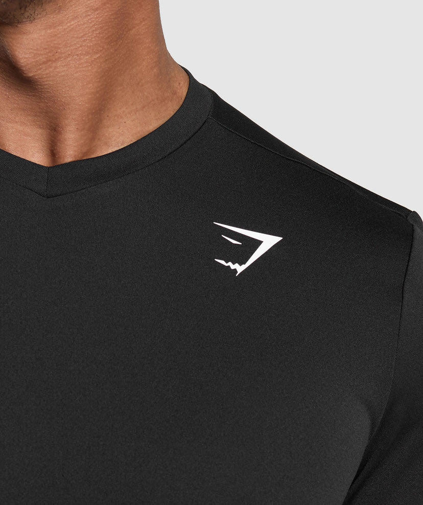 Arrival V-neck T -shirt