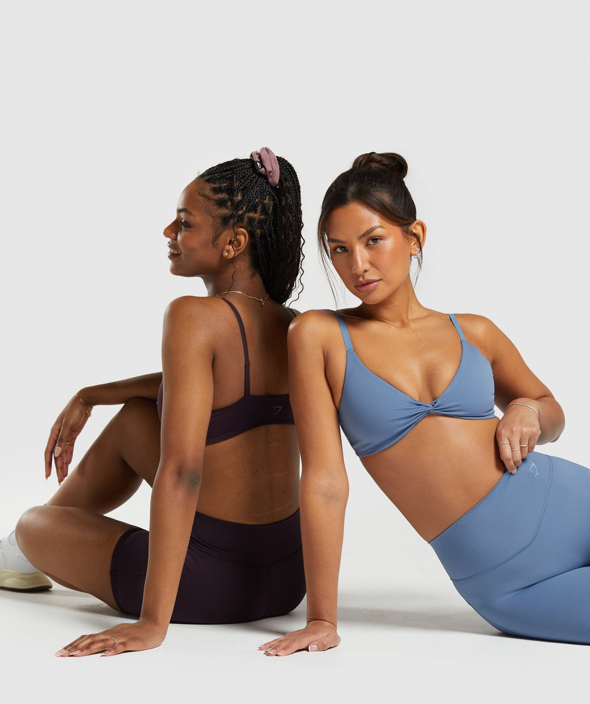 Elevate Twist Sports Bra