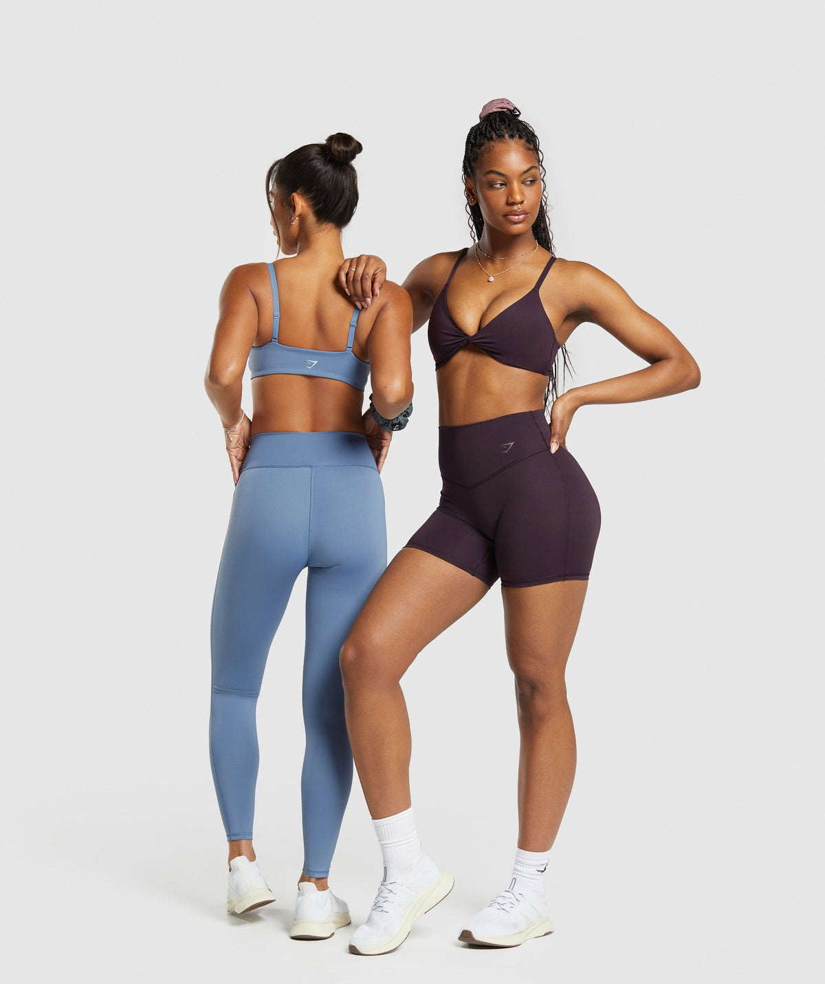 Elevate Twist Sports Bra