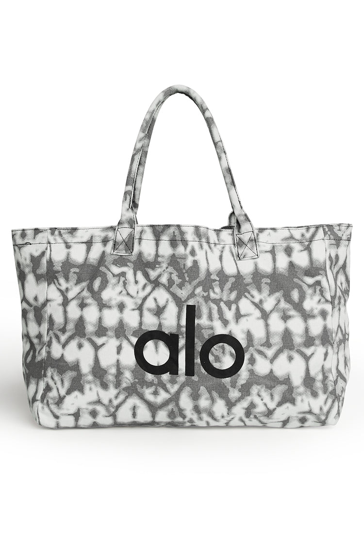 ICONIC SHOPPER TOTE