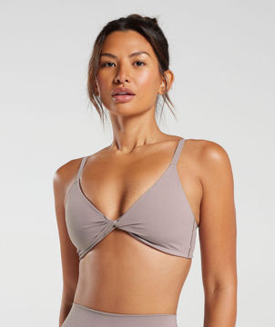 Elevate Twist Sports Bra