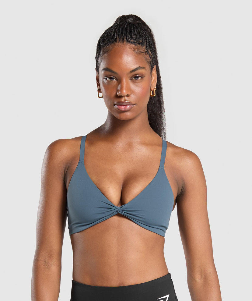 Elevate Twist Sports Bra