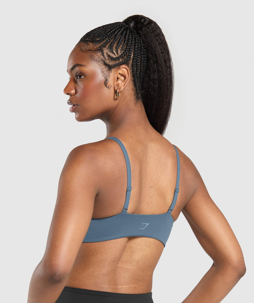 Elevate Twist Sports Bra