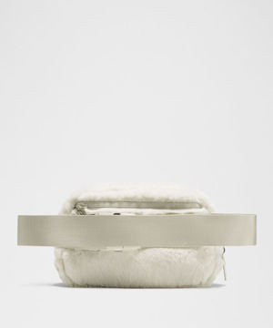 Everywhere Belt Bag Plush Fleece
