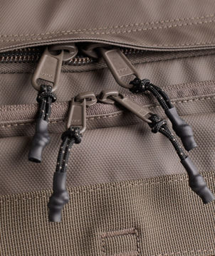 PURSUIT DUFFLE BAG