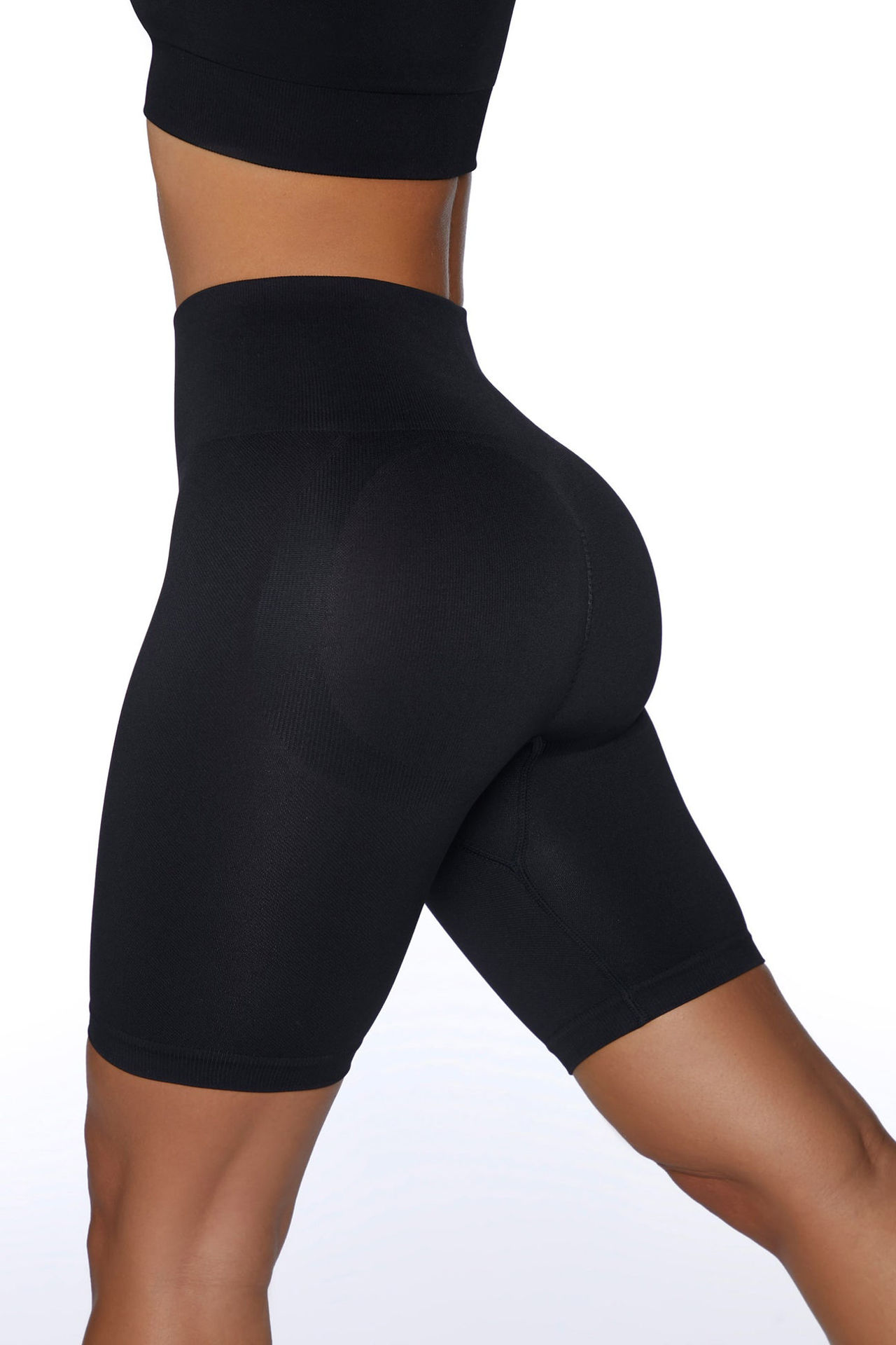 Bo+Tee Biker Shorts in Black