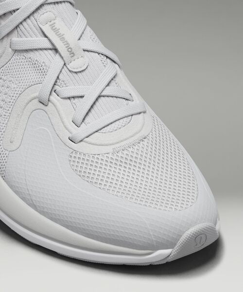 Chargefeel 2 Mid Women's Workout Shoe