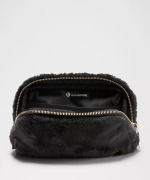 Everywhere Belt Bag *Plush Fleece