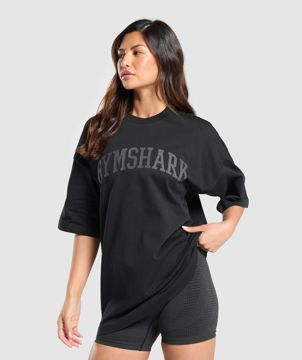 GRAPHIC COLLEGIATE OVERSIZED T SHIRT
