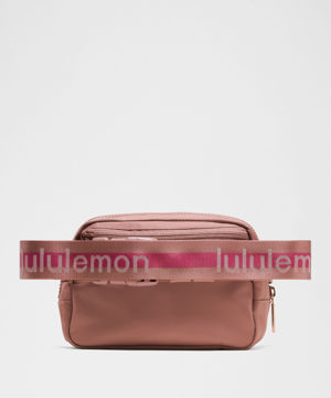 Everywhere Belt Bag 1L Wordmark