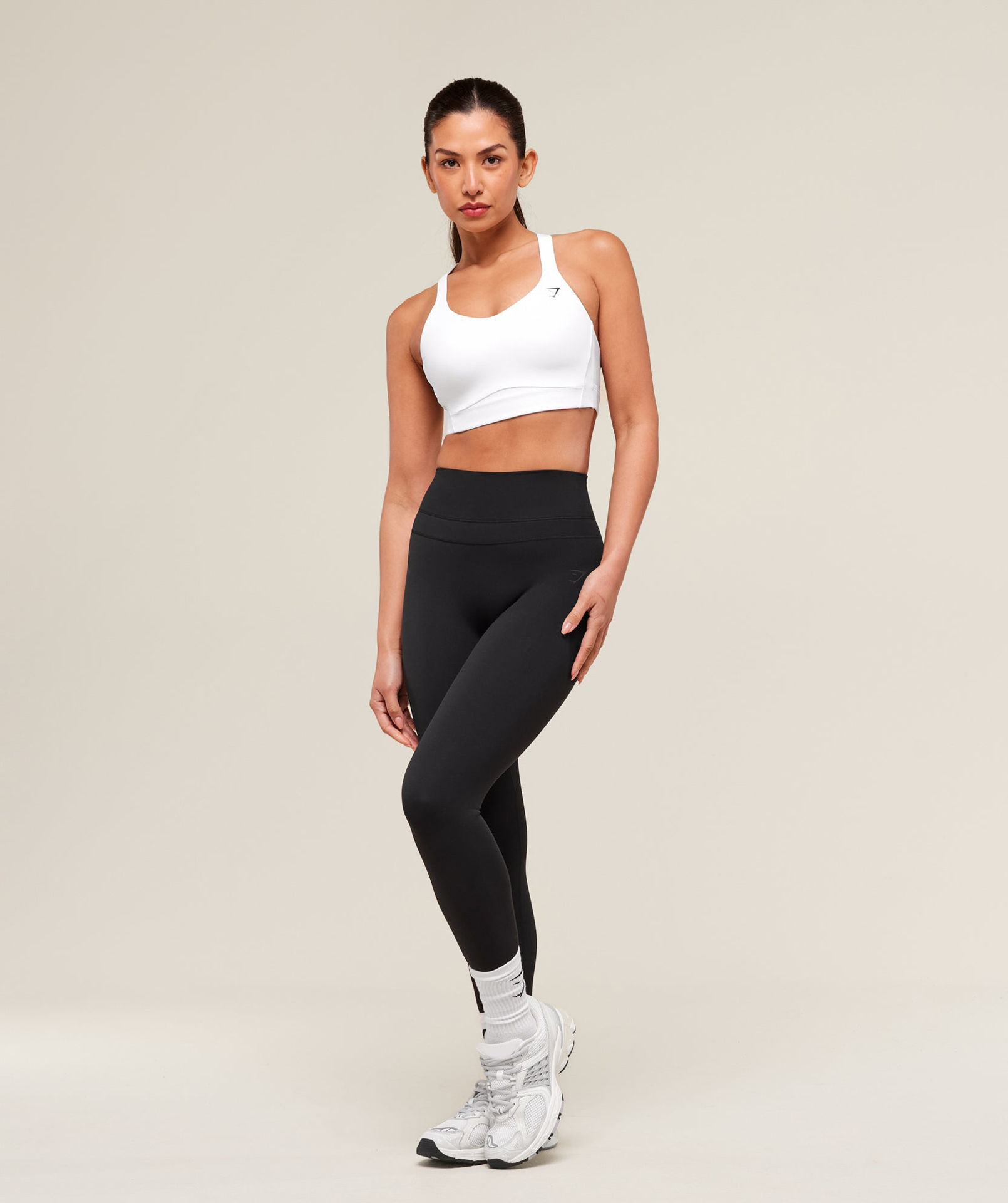 CROSSOVER STRAP HIGH SUPPORT SPORTS BRA