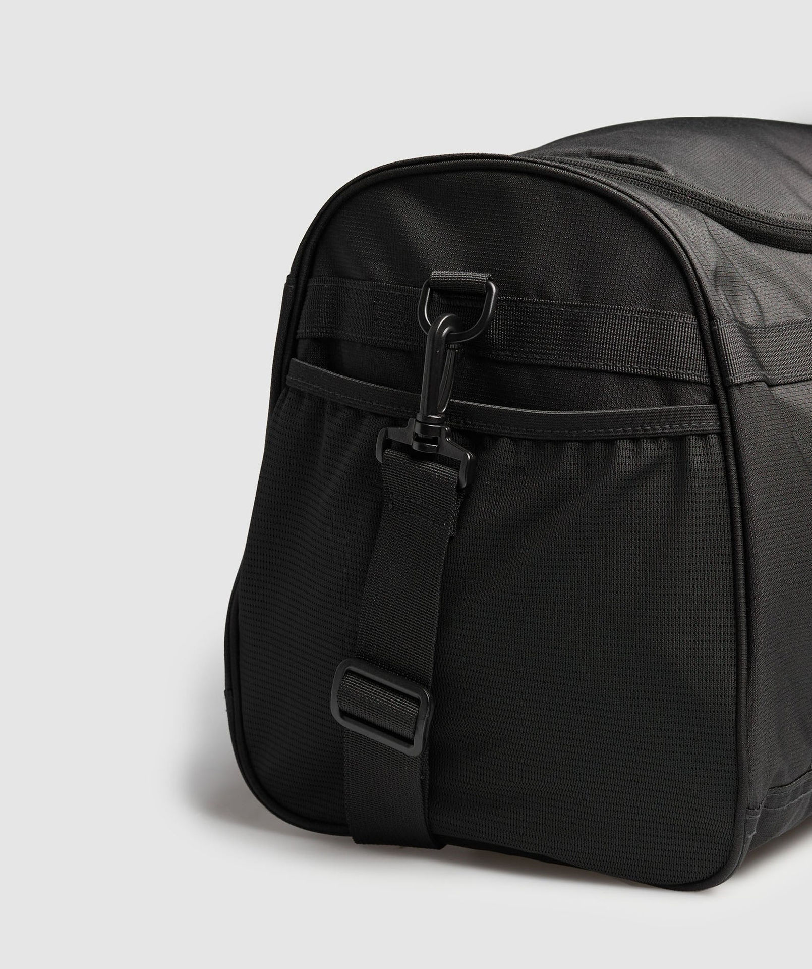 ACTIVE HOLDALL MEDIUM