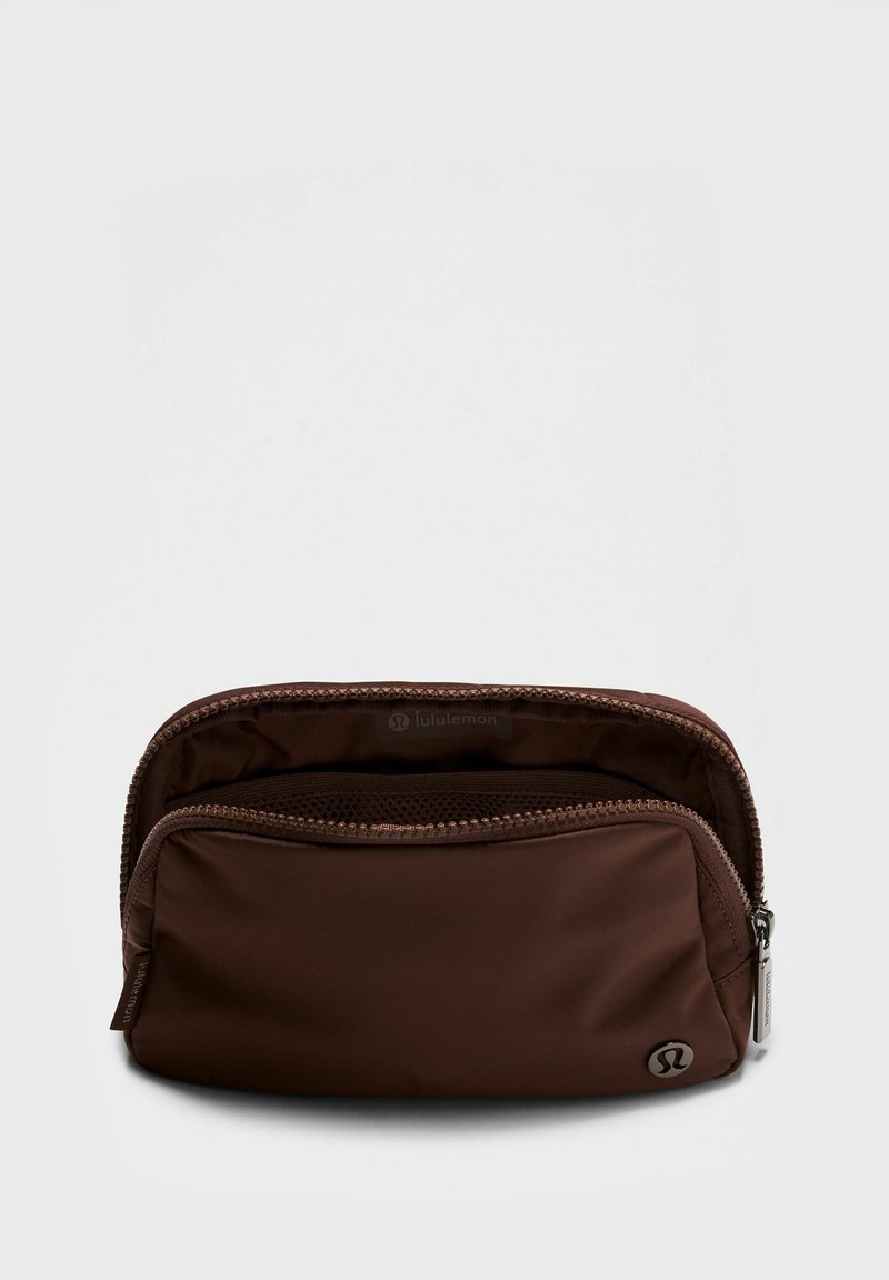 Lululemon Everywhere Belt Bag 1L