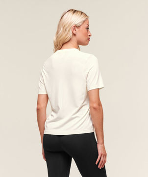 EVERYDAY SEAMLESS T-SHIRT