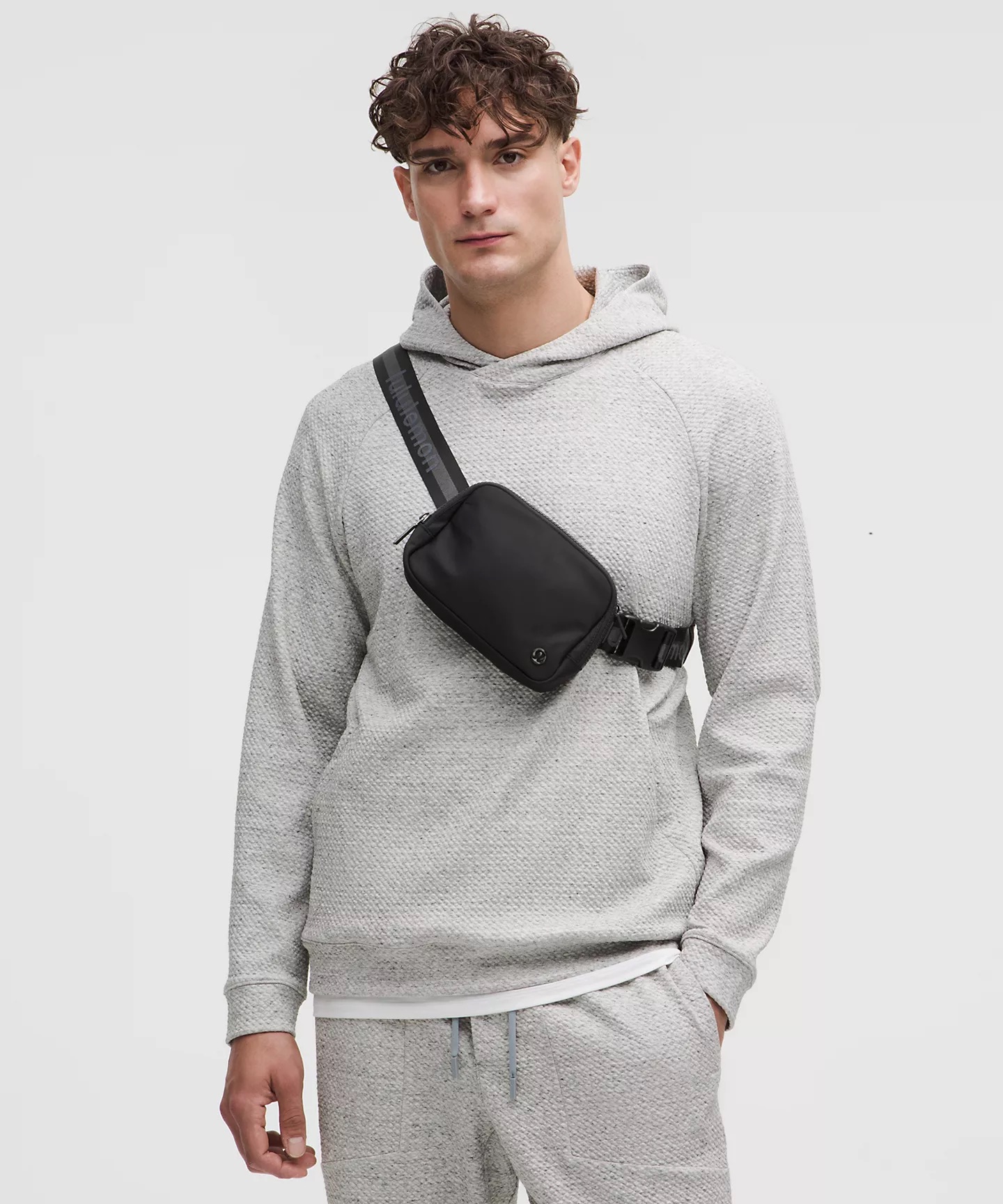 Everywhere Belt Bag 1L Wordmark