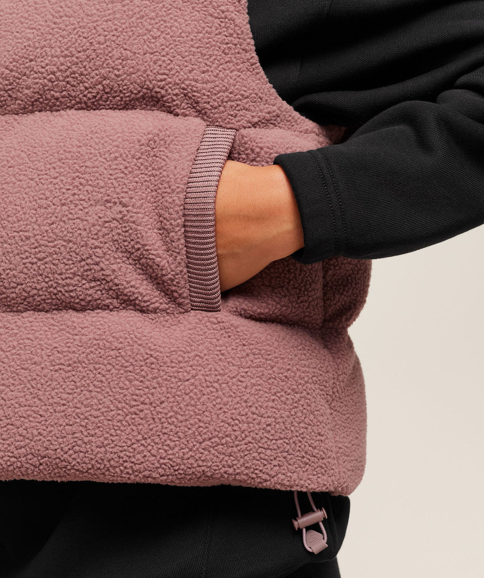BORG PUFFER VEST