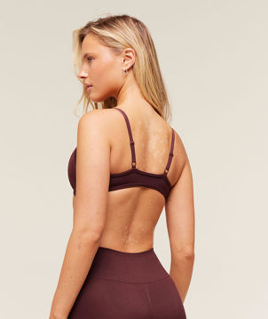 Soft Sculp V-neck sports bra