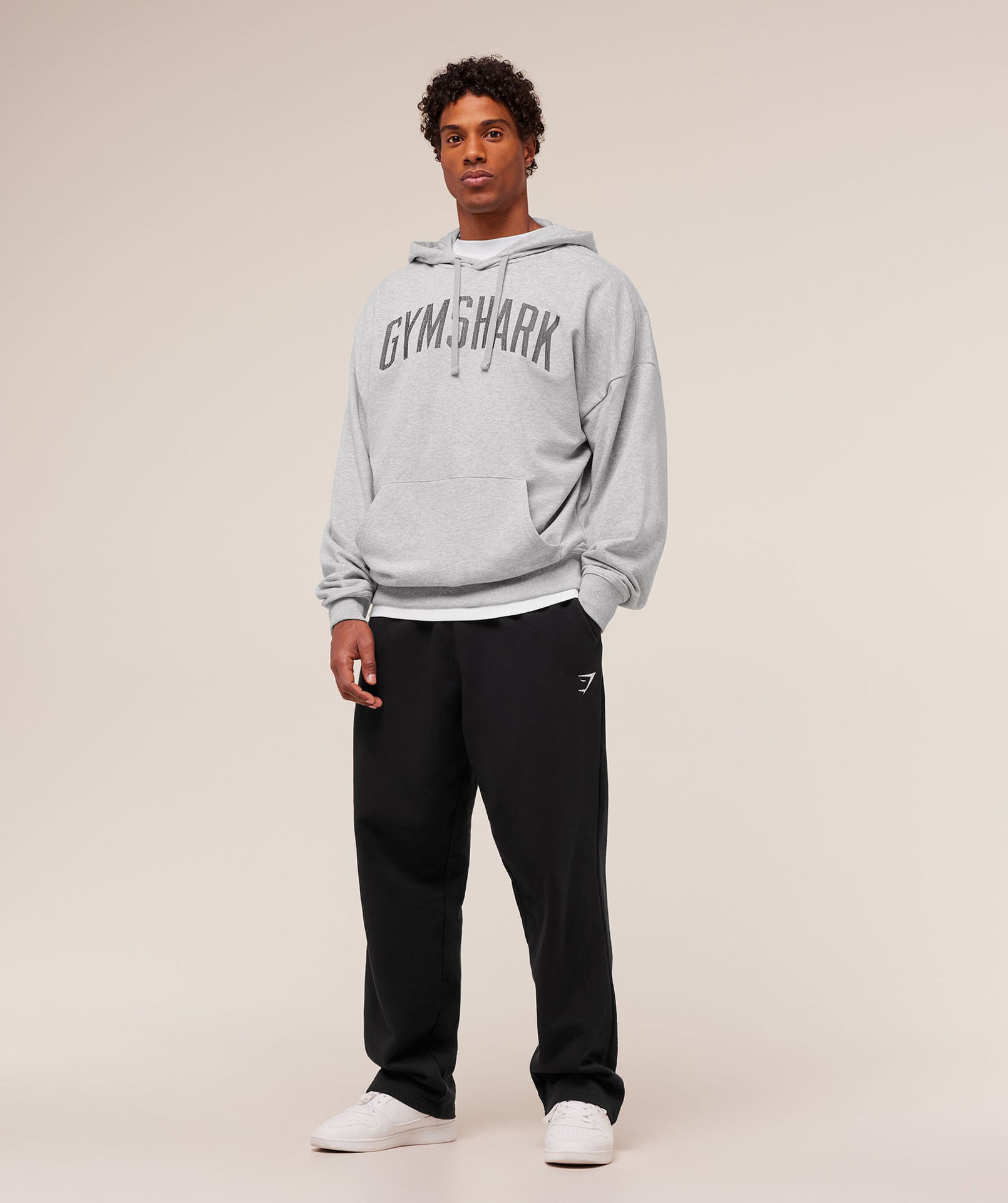 WORN GRAPHIC HOODIE