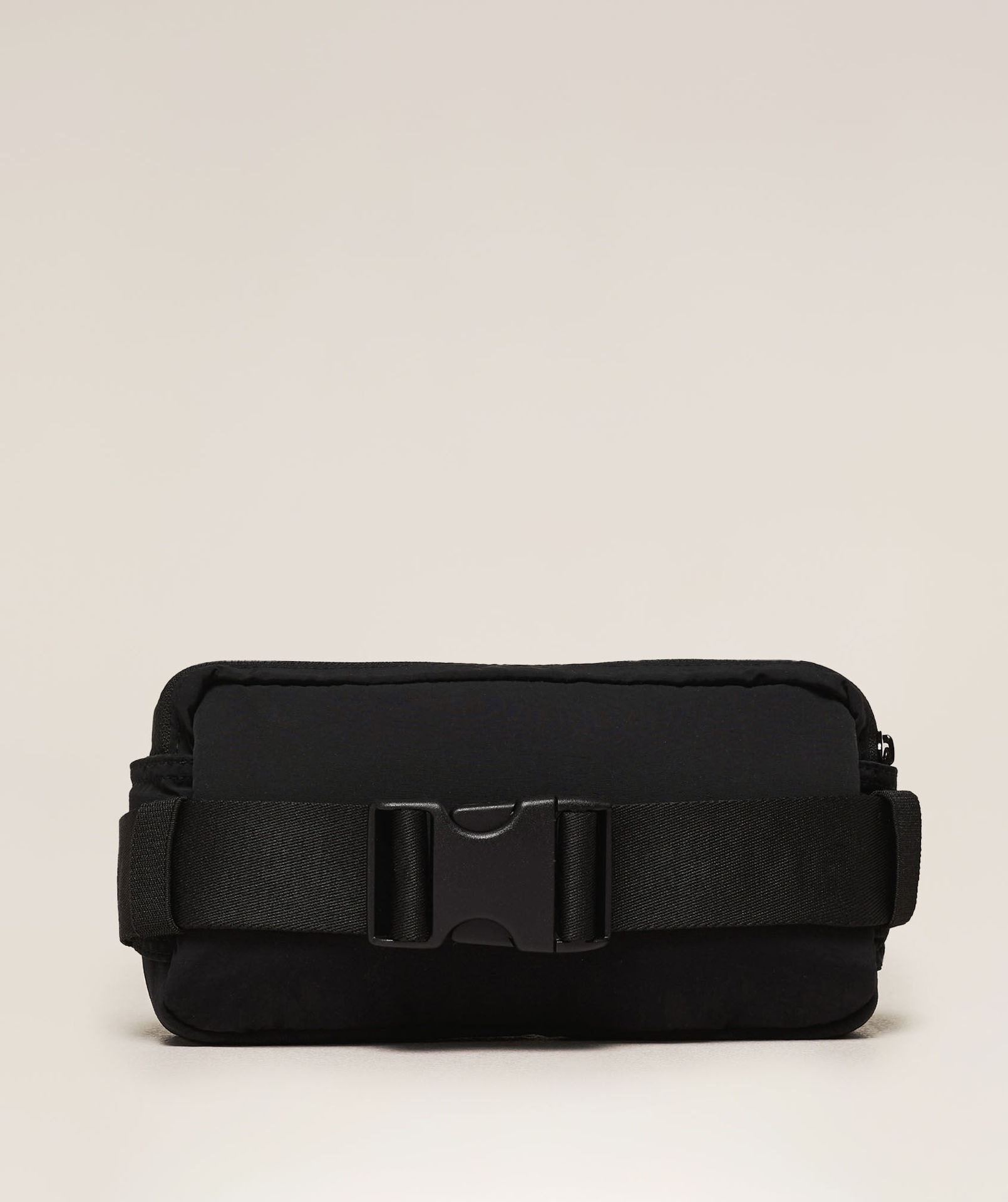 PLEAT SLING BAG