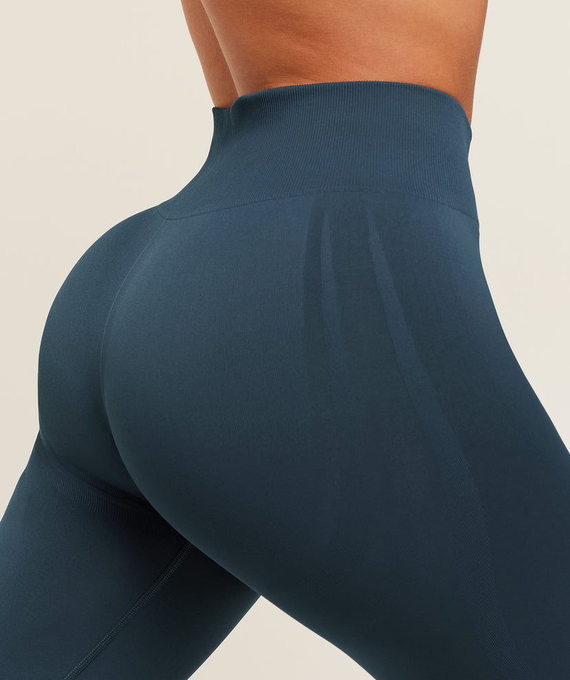 EVERYDAY SEAMLESS FLARED LEGGINGS