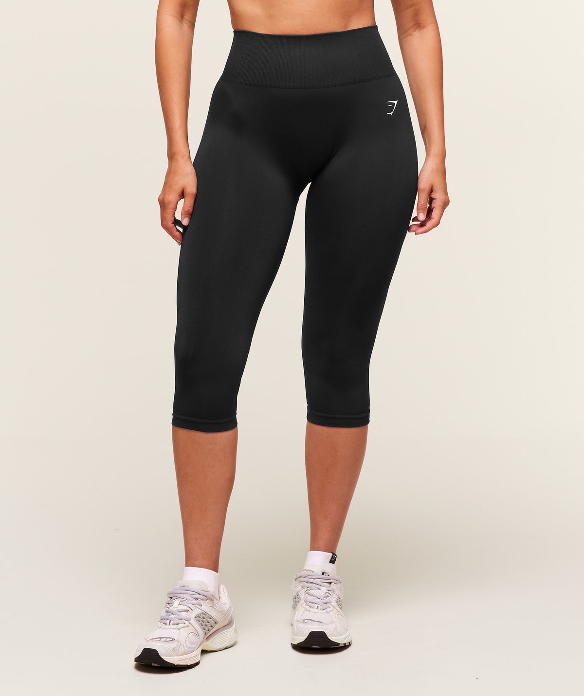 EVERYDAY SEAMLESS CAPRI LEGGINGS