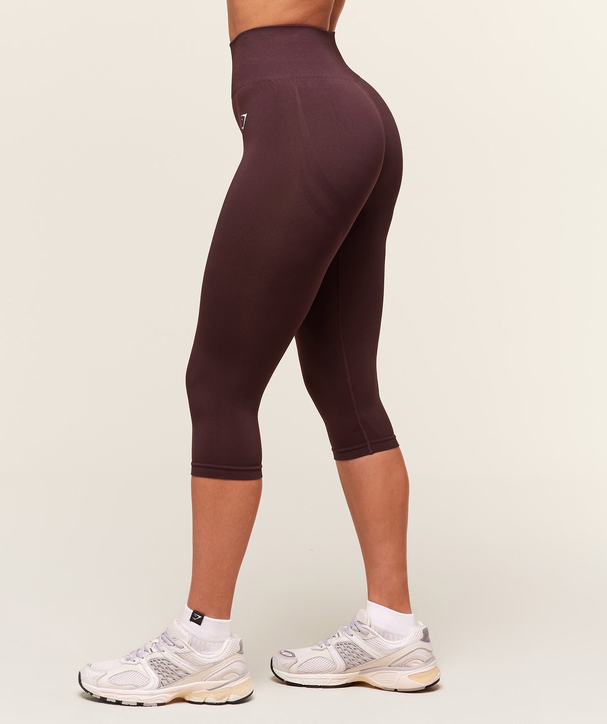 EVERYDAY SEAMLESS CAPRI LEGGINGS