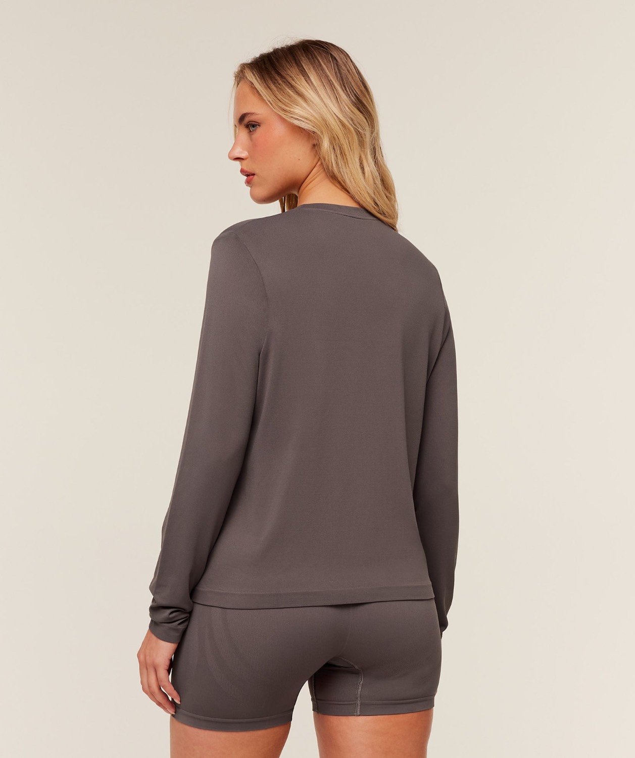 Everyday seamless long sleeve Top